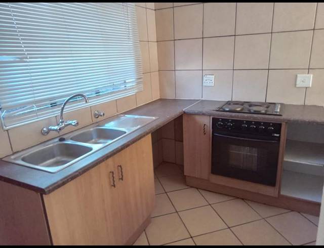 2 BEDROOM APARTMENT FOR SALE IN PHILLIP NEL PARK